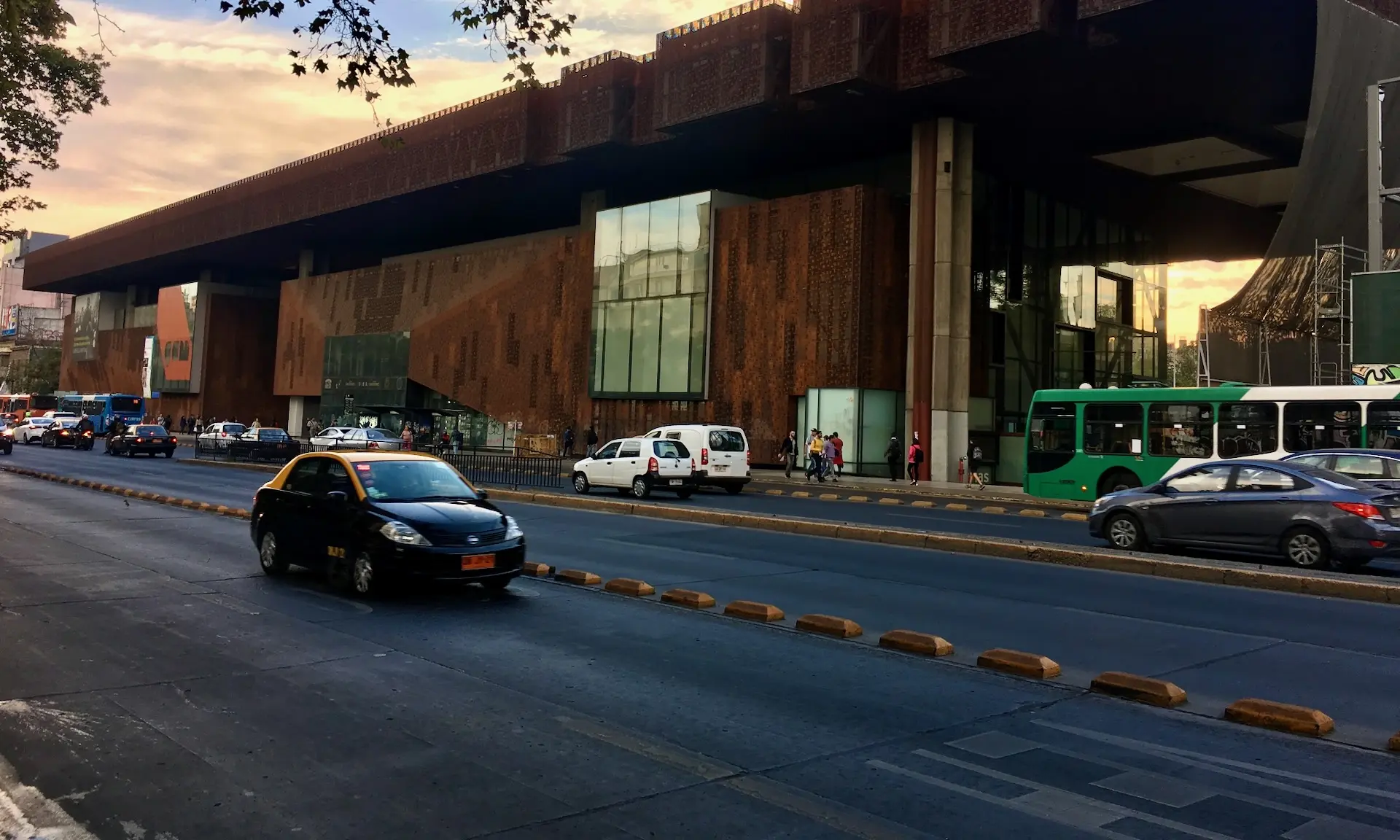 SCL Airport to Santiago